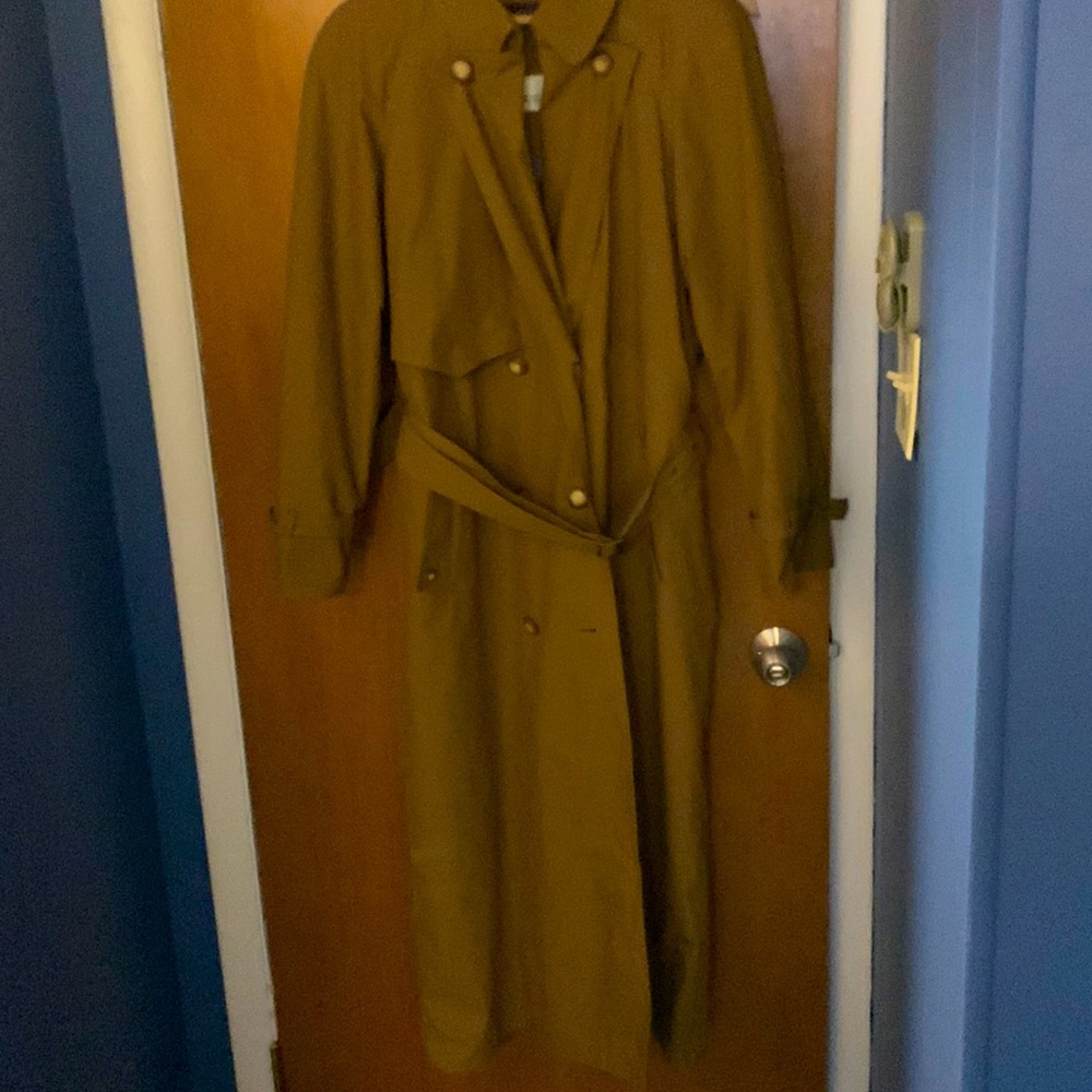 Lined trench coat